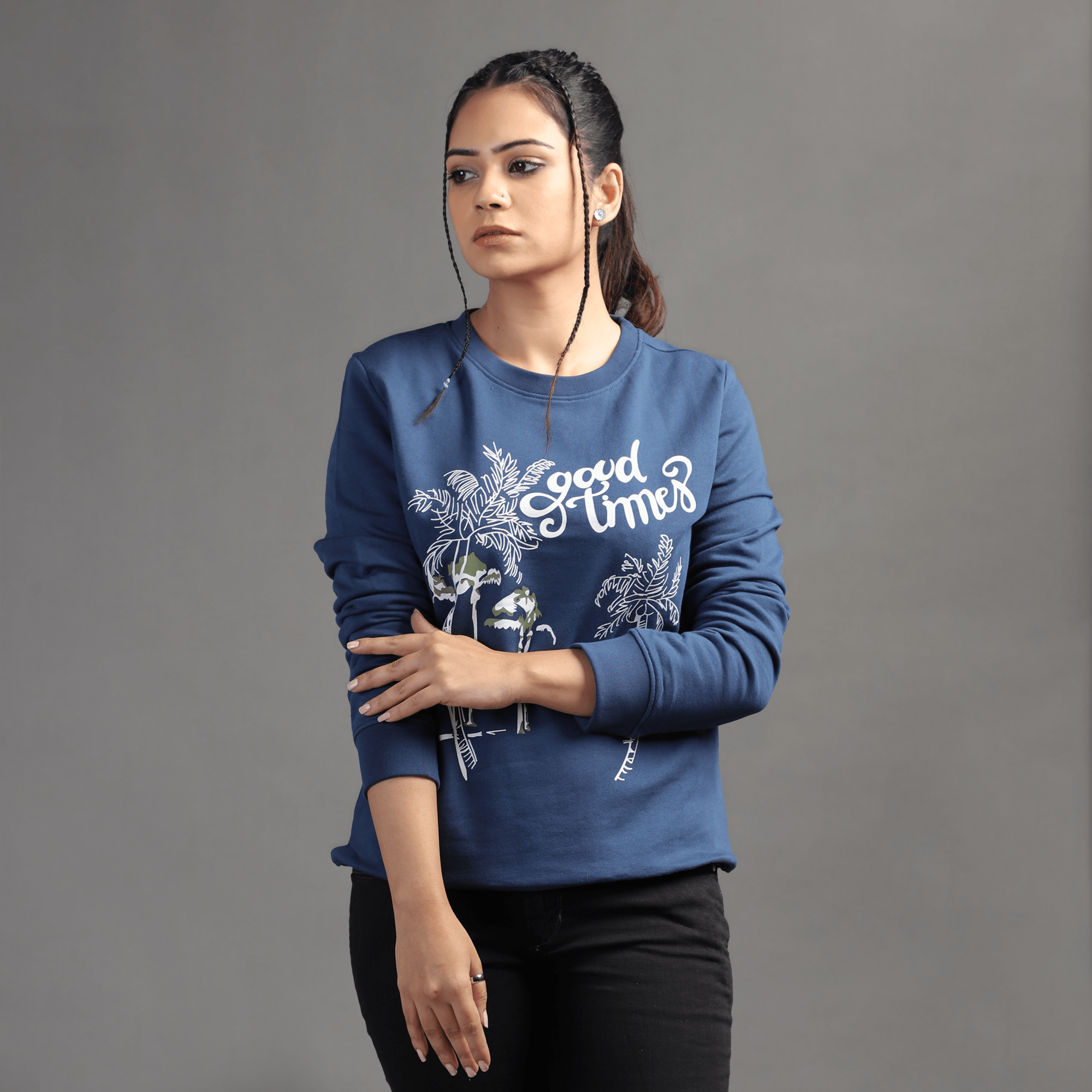 WOMEN S GOOD TIMES SWEATSHIRT Stoneharbor .pk