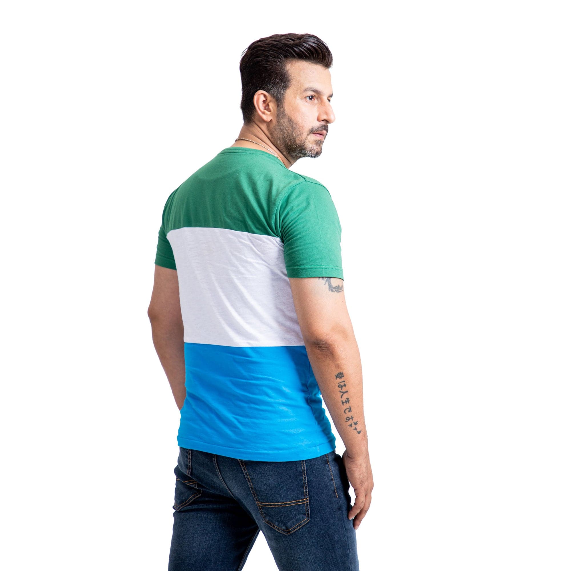 Trendy t shirt for men discount