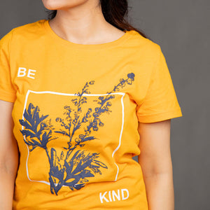 Stone Harbor Women T Shirt WOMEN'S BE KIND GRAPHIC TEE SHIRT